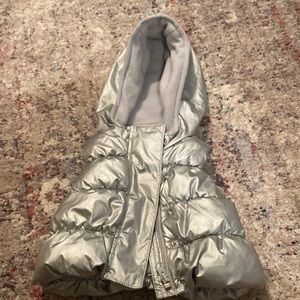 BRAND NEW (no tags) Old navy PUFFER VEST